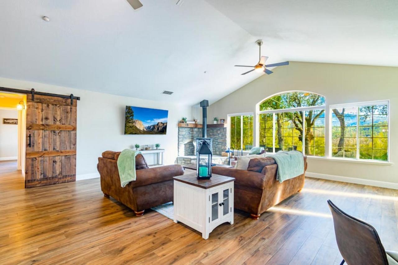 Mystic Mountain Villa, 14 Miles From Yosemite Villa *