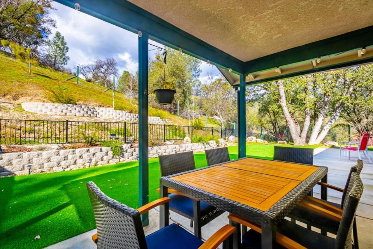 Mystic Mountain Villa, 14 Miles From Yosemite