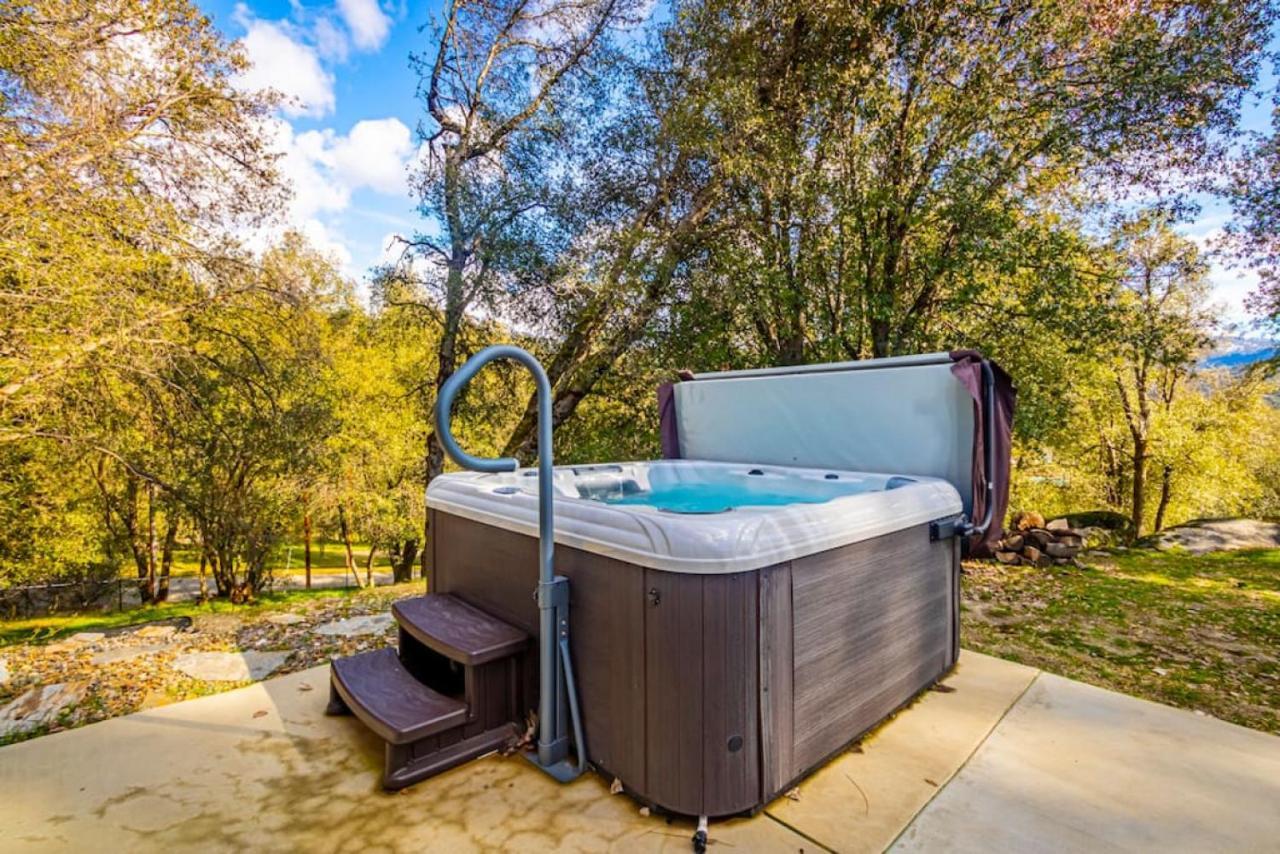 Mystic Mountain Villa, 14 Miles From Yosemite Villa *