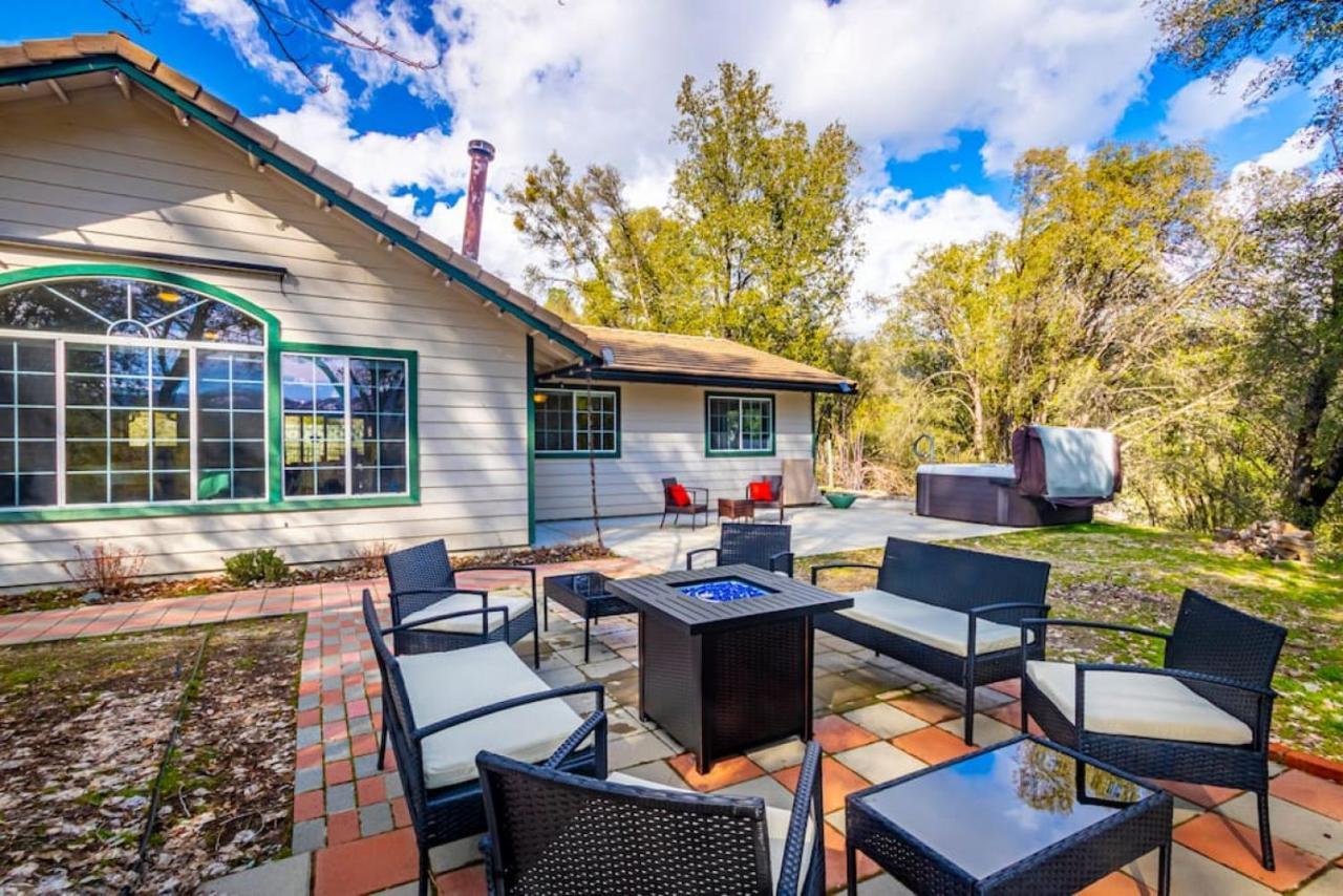 Mystic Mountain Villa, 14 Miles From Yosemite Oakhurst