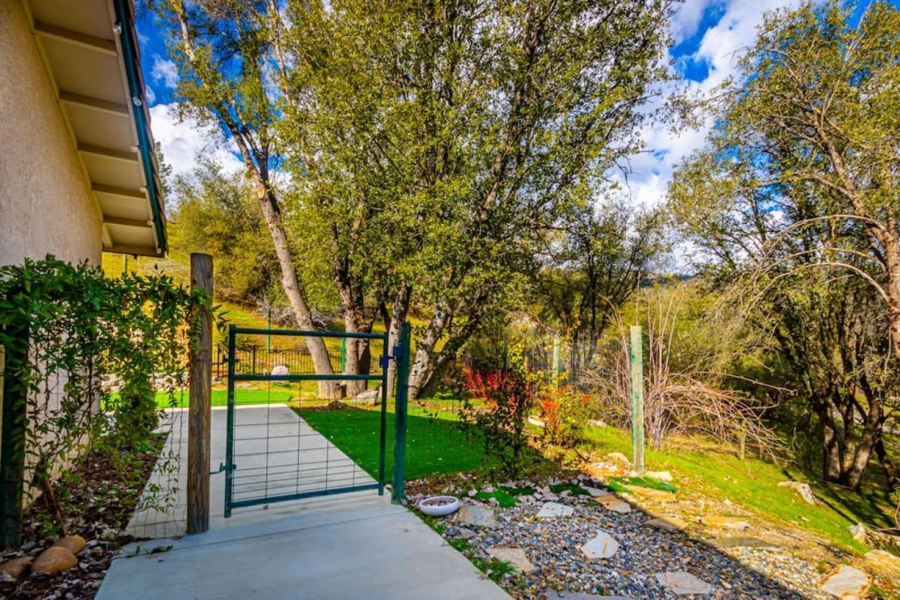 Villa Mystic Mountain Villa, 14 Miles From Yosemite