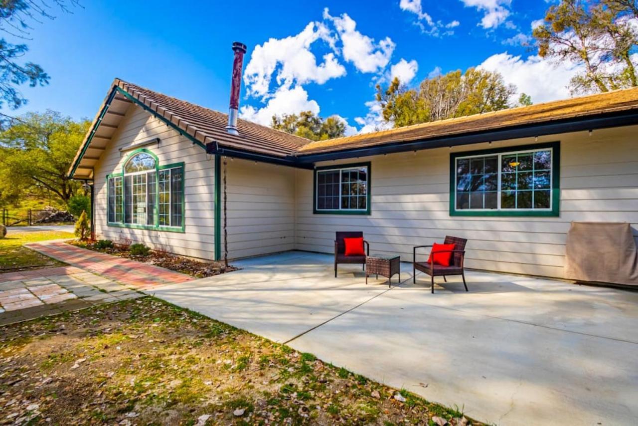 Mystic Mountain Villa, 14 Miles From Yosemite Villa *