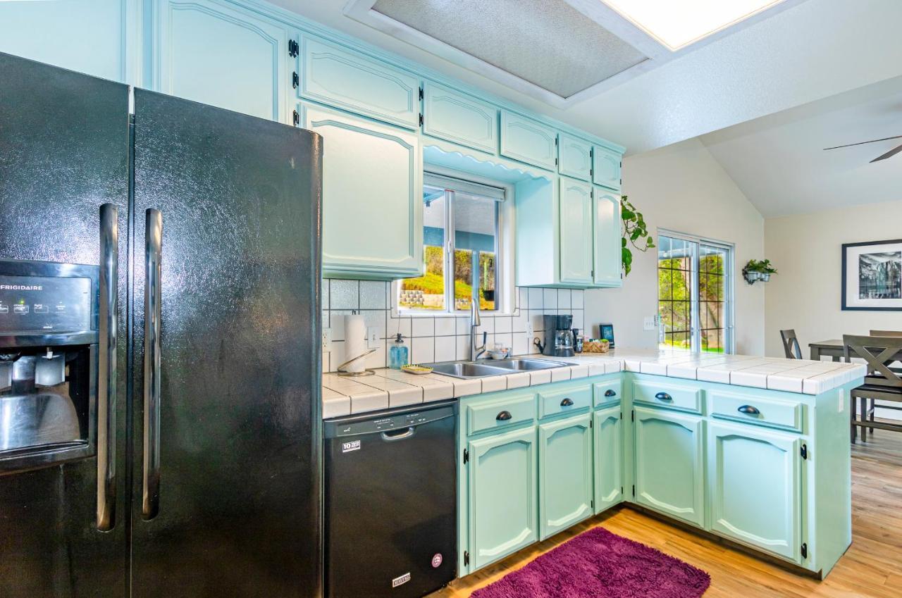 Mystic Mountain Villa, 14 Miles From Yosemite Villa *